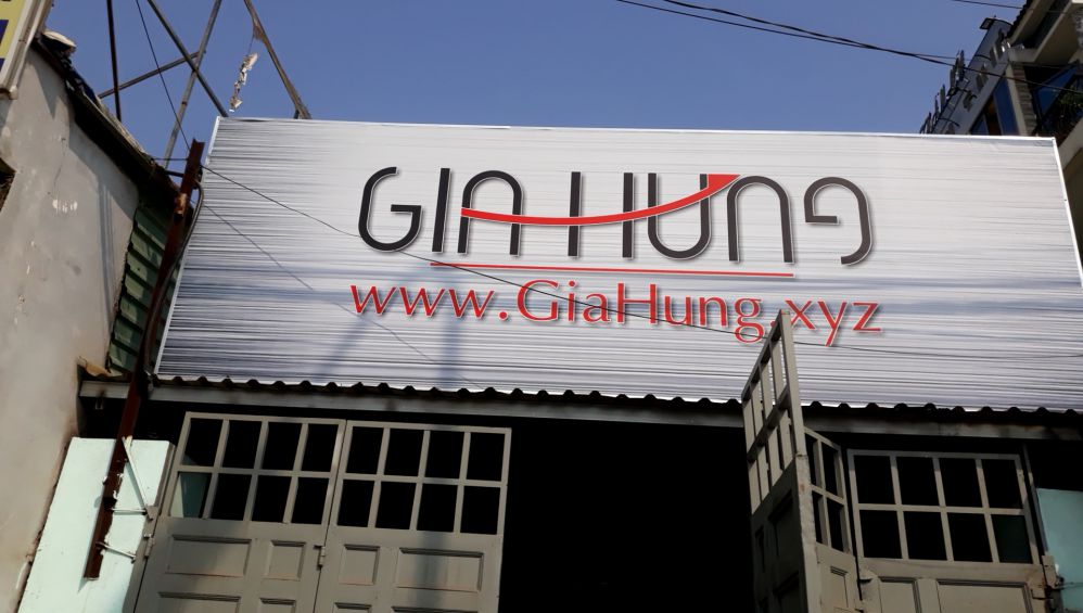 Làm cửa sắt chung cư CNC tại TpHCM giá bao nhiêu? 2 Lien hệ Nội Thất Gia Hưng