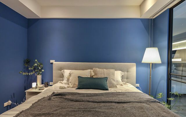 Căn hộ đầy nắng với góc nào cũng riêng tư, hiện đại dù diện tích khiêm tốn 11 Không gian nghỉ ngơi riêng tư.