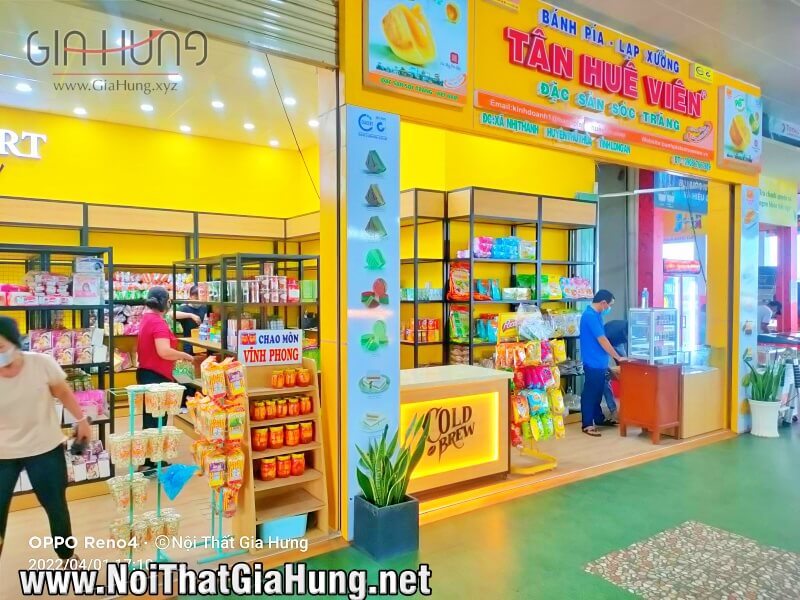Thi công kệ trưng bày sản phẩm tại MiniMart – Cao Tốc Từ Trung Lương Về TpHCM 13 thi cong ke trung bay san pham tai minimart cao toc tu trung luong ve tphcm 13