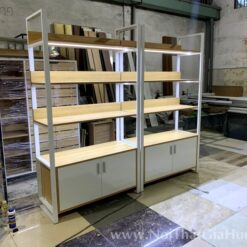 Kệ trưng bày sản phẩm khung sắt tủ gỗ MDF có gắn LED GHS-9533