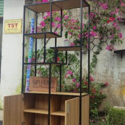 Ke trang tri khung sat mat go co tu duoi GHS 10234 7