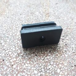 Bịt nhựa chữ nhật 20×40 có lỗ màu đen SGH-1956 12 bit nhua chu nhat 20 40 loai a cds 12563 4