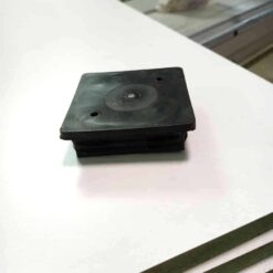 Bịt nhựa đầu sắt hộp 75×75 SGH-914